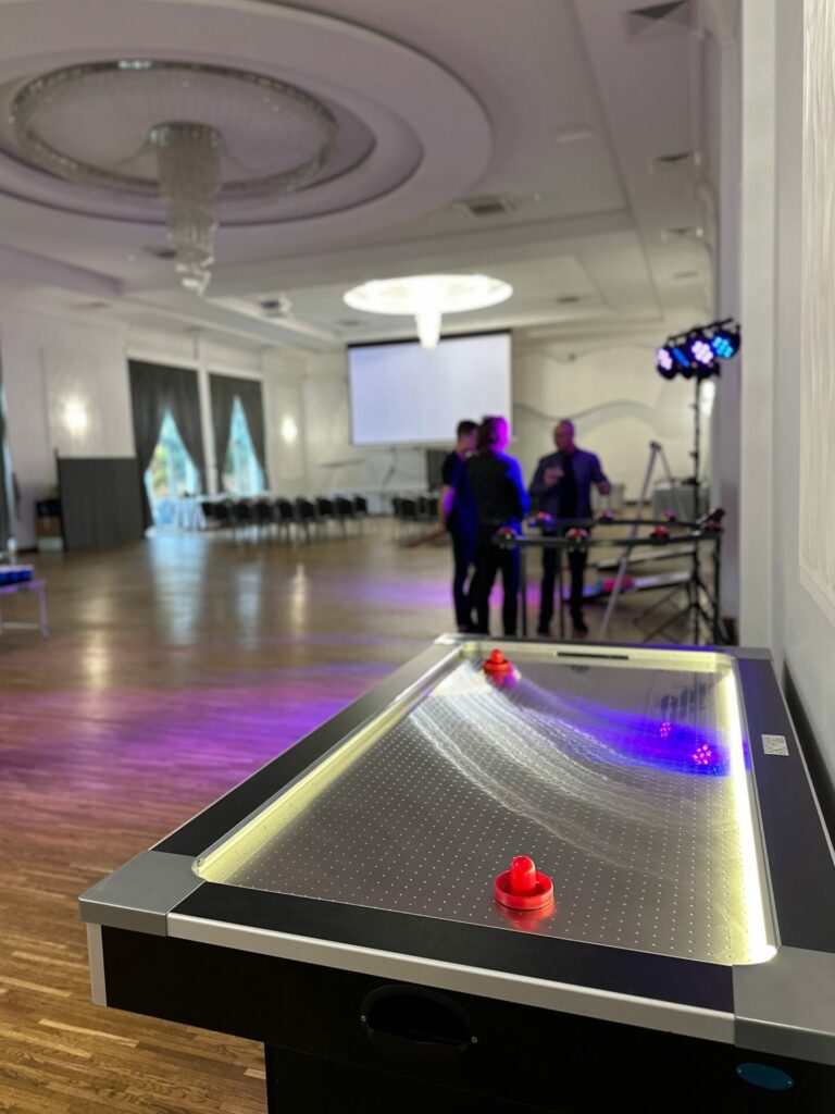 stół do cymbergaja