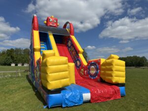 dmuchana zjeżdżalnia